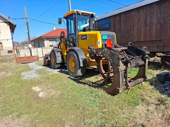 JCB 411 - 8