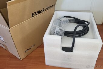 SCHNEIDER EVH4S07NC nabíjecí stanice EVlink Home - 8