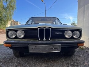 BMW 525 (e12) - 8