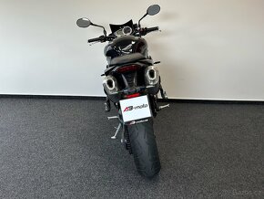 Triumph Speed Triple R - 8
