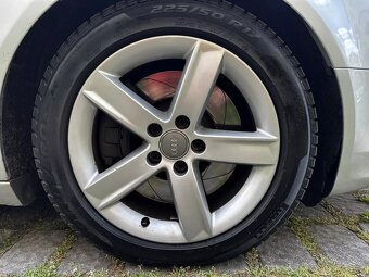 Audi A6 4.2 V8 FSI Quattro 257kW Facelift 4x4 Kůže Navi BOSE - 8