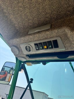 John Deere - 8