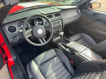 Ford Mustang 3.7 kabriolet rok 2012 - 8