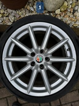 Prodám alu kola Alfa Romeo - 8