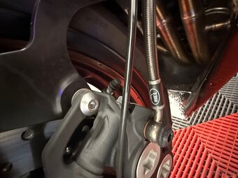 Prodám Yamaha R6 - 8