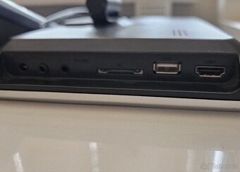 Televize do auta - 8