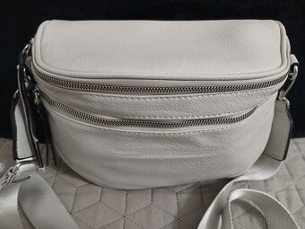 Dámská ledvinka šedá -nová - 8