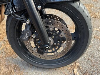 Triumph Speed Four 600 - 8