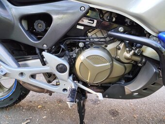 Honda XL 1000 V Varadero - 8