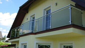 ocelové lakované a nerezové zábradlí - 8