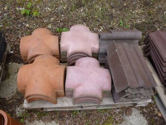 Nové střešní hřebenáče, rozdělovací, koncové, taška PREJZ - 8