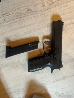 Airsoft pistole - 8