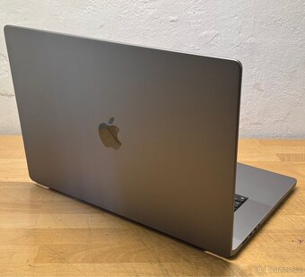 MacBook Pro 16” 2021/32GB RAM/M1 PRO/1TB SSD/Záruka - 8