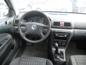 Škoda Octavia 1.6MPi 75Kw Tour - 8
