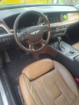 Hyundai Genesis 3.8 GDI HTRAC 4x4 - 8