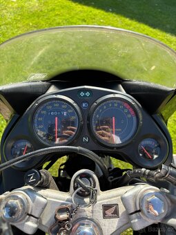 Honda CBR 125R - 8