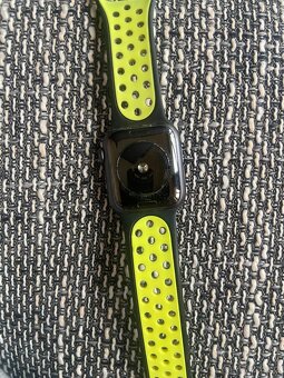 Apple Watch SE 40 mm Cellular Midnight - 8