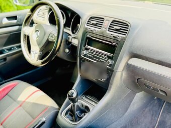 VW Golf VI 6 variant 1.2 tsi Match dovoz rok 12/2012 - 8