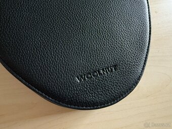 Kožené pouzdro pro AirPods Max černé Woolnut - 8