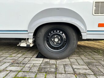 Plně soběstačný karavan FLEETWOOD SONATA MELODY - 8