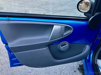Peugeot 107, TK 2/2028, servisní kn. Super stav. - 8