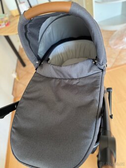 Britax Römer Smile 4 + autosedačka Baby-Safe Core 2023 - 8