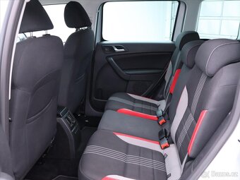 Škoda Yeti 1,4 TSI 90kW DSG MonteCarl Taž (2015) - 8