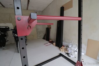 Prodam profesionální věž na cvičení s bradly a padáky - 8