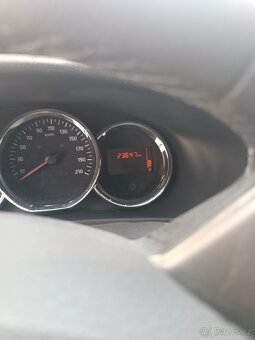 Dacia Sandero stepway 2 - 8