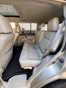 Mitsubishi Pajero V80 - 8