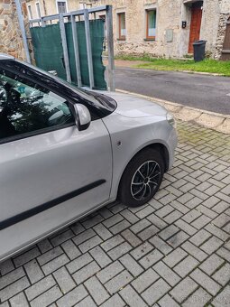 Prodám Škoda Fabia combi 1.6 TDI r.v. 2011 - 8