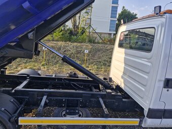 Kontejnerové Iveco daily 3.0 - 8