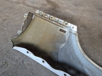 Pravý přední blatník MB SL R129 - 8