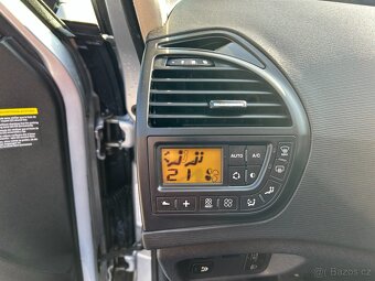 Citroen Grand C4 Picasso 2.0 HDI 110kw manuál - 8