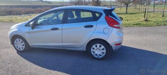 Prodám Ford Fiesta 1.4TDCi 50Kw r.v.2009 najeto 138tis. - 8