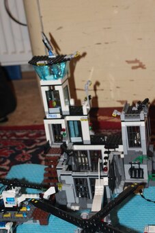 LEGO - 8