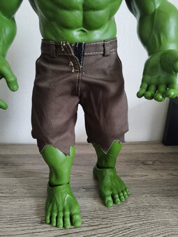 Velké Marvel figurky: (Hulka 42cm a Captain America 40cm) - 8