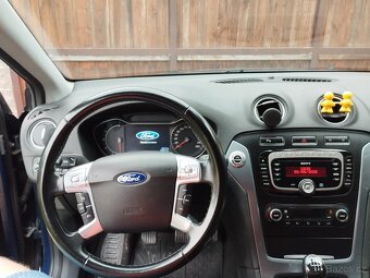 Ford Mondeo - 8