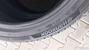 Prodám 2 x celoroční pneu Hankook 225/40/19 - 8