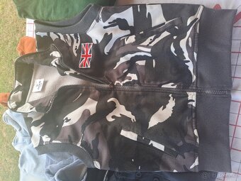 Chlapecký set sportovního oblečení vel. 152-158 - 8