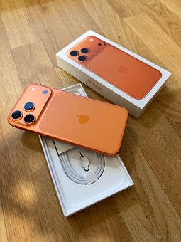 Apple iPhone 17 Pro Max 256GB oranžový - 8