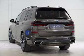 BMW X7, 40i,M-PAKET,HUD,PANO,ZÁRUKA - 8
