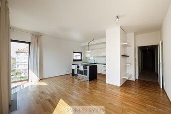 Prodej krásného, světlého bytu 3+kk 90m2 plus balkon 4m2, sk - 8