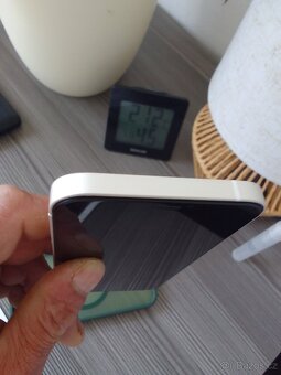 Prodám Apple 12 64GBWhite-zanovni Stav+příslušenství zdarma - 8