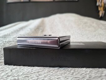 Samsung Galaxy Z Flip5 Graphite - 8