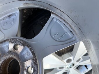 Alu kola Škoda 5x112 R16 včetně pneu Continental 205/55/16 - 8