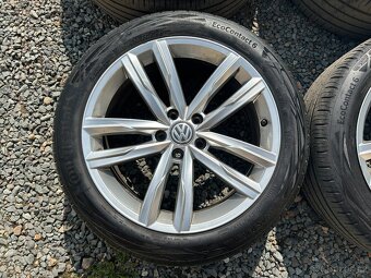 Alu orig letni sada Volkswagen 5x112 8J ET44 235/45 R18 - 8