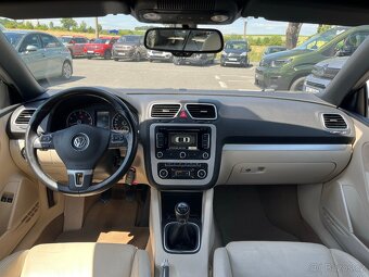 Volkswagen Eos 1.4 TSi 90 kW ZÁRUKA SERVIS - 8