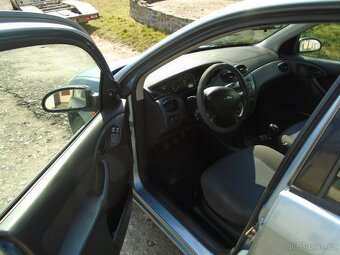 FOCUS1.6i.74kw,152000km,serv.kniha,r.v.2004,autom.klima - 8