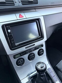 Vw Passat 2.0 benzin 110kw rok 2007 - 8